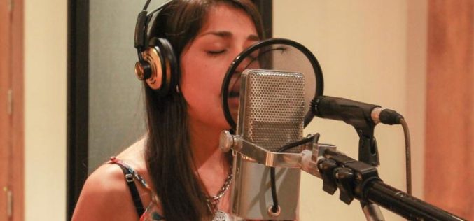 Dos jóvenes promesas graban su EP en la Casa de la Música