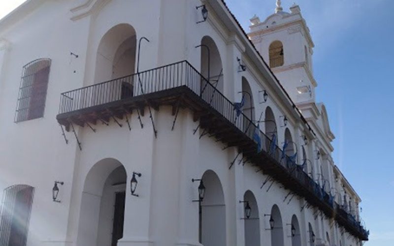 La Réplica del Cabildo de 1810 y de la Casa de Tucumán modificaron sus horarios de apertura y cierre