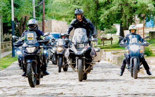 Motociclistas de todo el país recorren la provincia