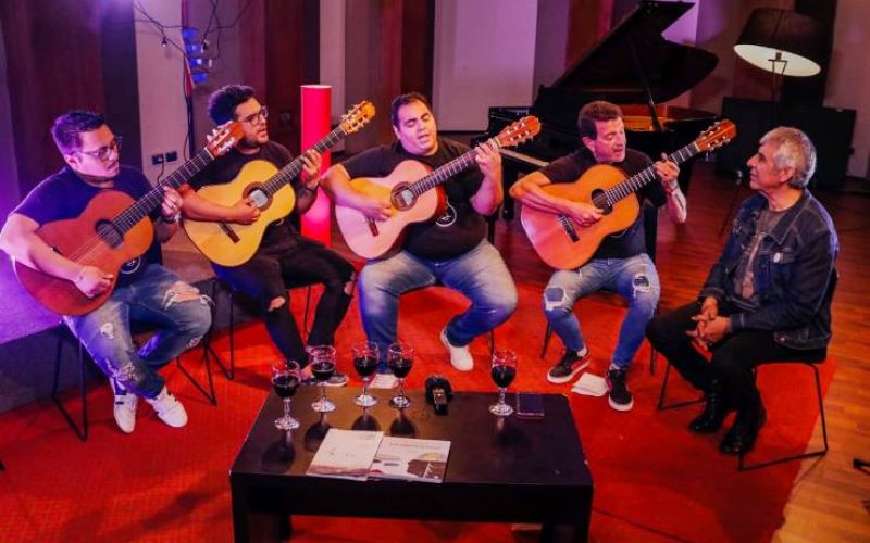 Peteco Carabajal emitió su programa virtual desde Casa de la Música